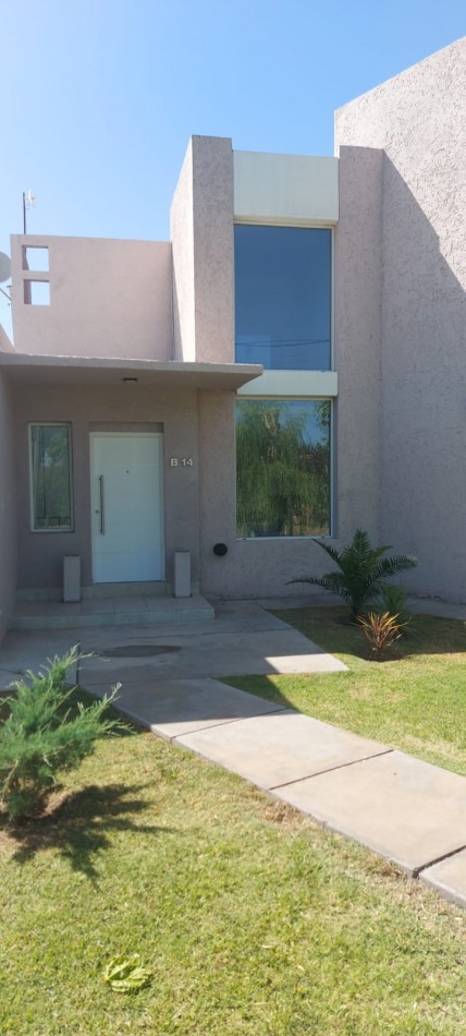 CASA EN VENTA BARRIO PRIVADO- APTA PARA CREDITO HIPOTECARIO