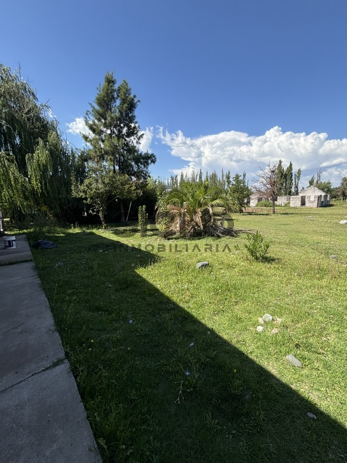 EXCELENTE PROPIEDAD EN RAMA CON DOS CASAS 