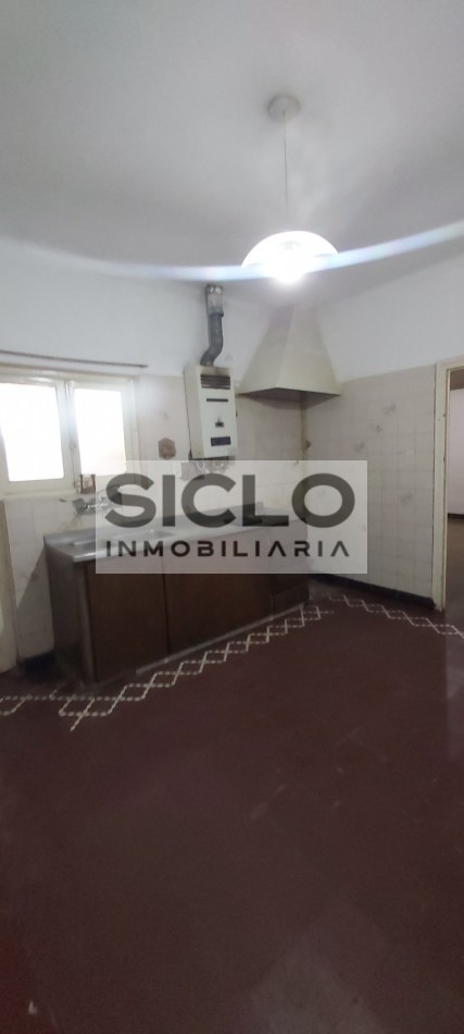 CASA EN VENTA SOBRE AV. ZAPATA SAN RAFEL MENDOZA, APTA PARA CREDITO HIPOTECARIO