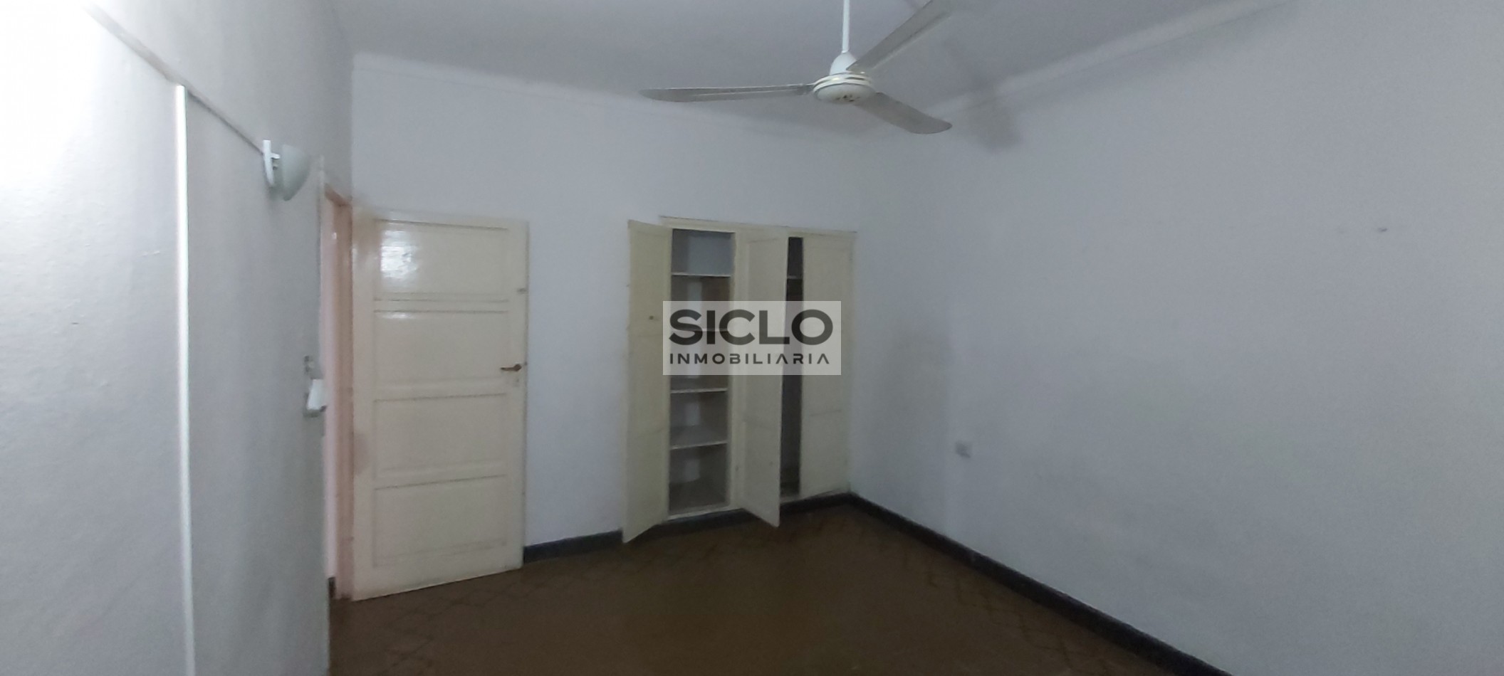 CASA EN VENTA SOBRE AV. ZAPATA SAN RAFEL MENDOZA, APTA PARA CREDITO HIPOTECARIO