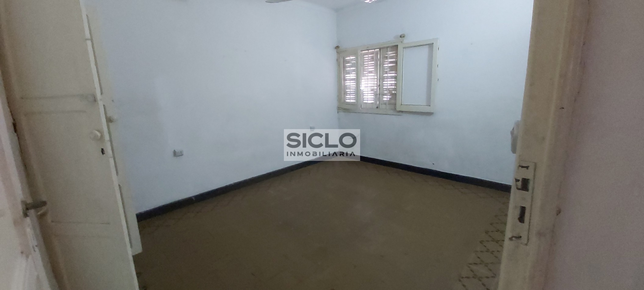 CASA EN VENTA SOBRE AV. ZAPATA SAN RAFEL MENDOZA, APTA PARA CREDITO HIPOTECARIO
