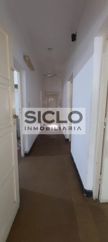 CASA EN VENTA SOBRE AV. ZAPATA SAN RAFEL MENDOZA, APTA PARA CREDITO HIPOTECARIO