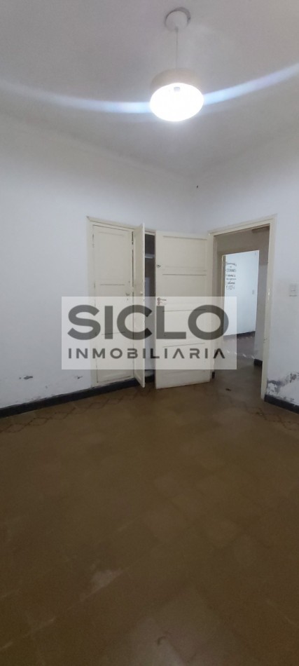 CASA EN VENTA SOBRE AV. ZAPATA SAN RAFEL MENDOZA, APTA PARA CREDITO HIPOTECARIO
