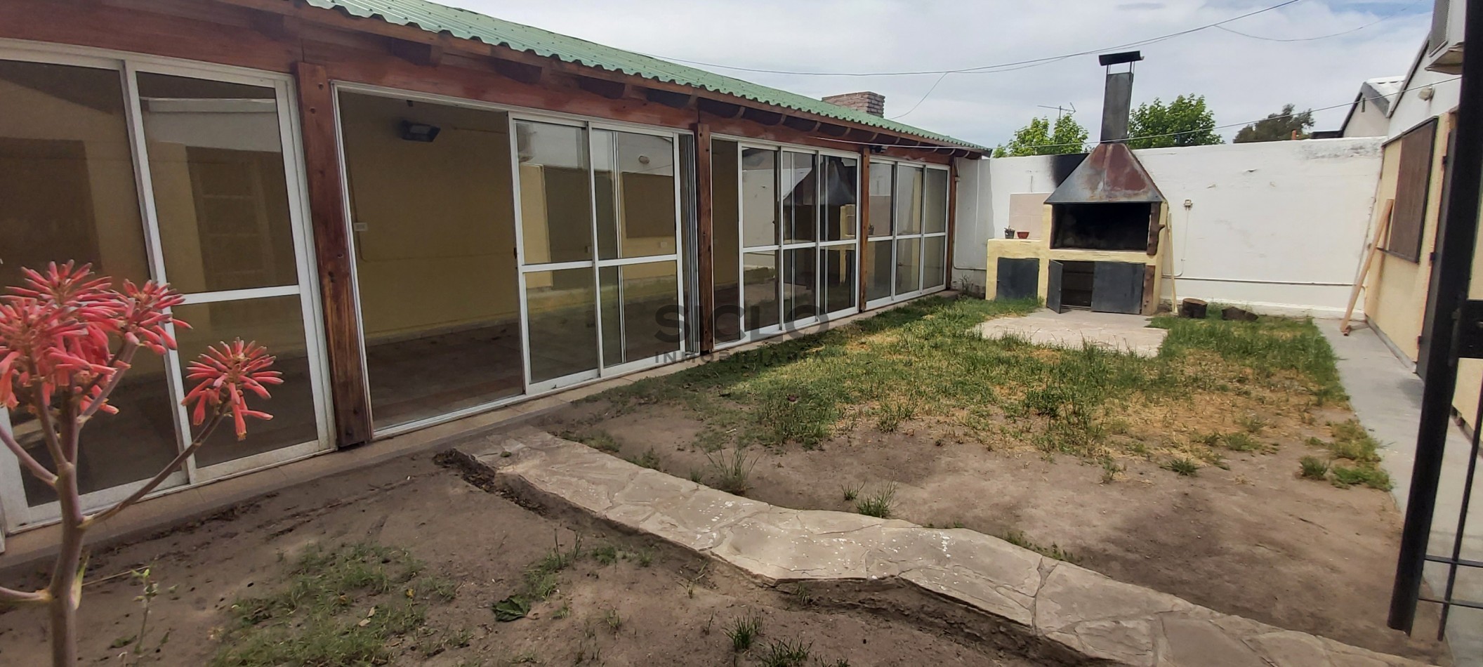 CASA UBICADA EN EL BARRIO UNIMEV  APTA PARA CREDITO HIPOTECARIO