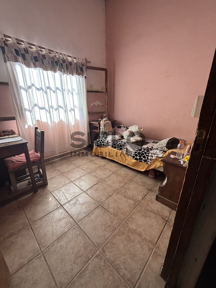 EXCELENTE PROPIEDAD EN RAMA CON DOS CASAS 