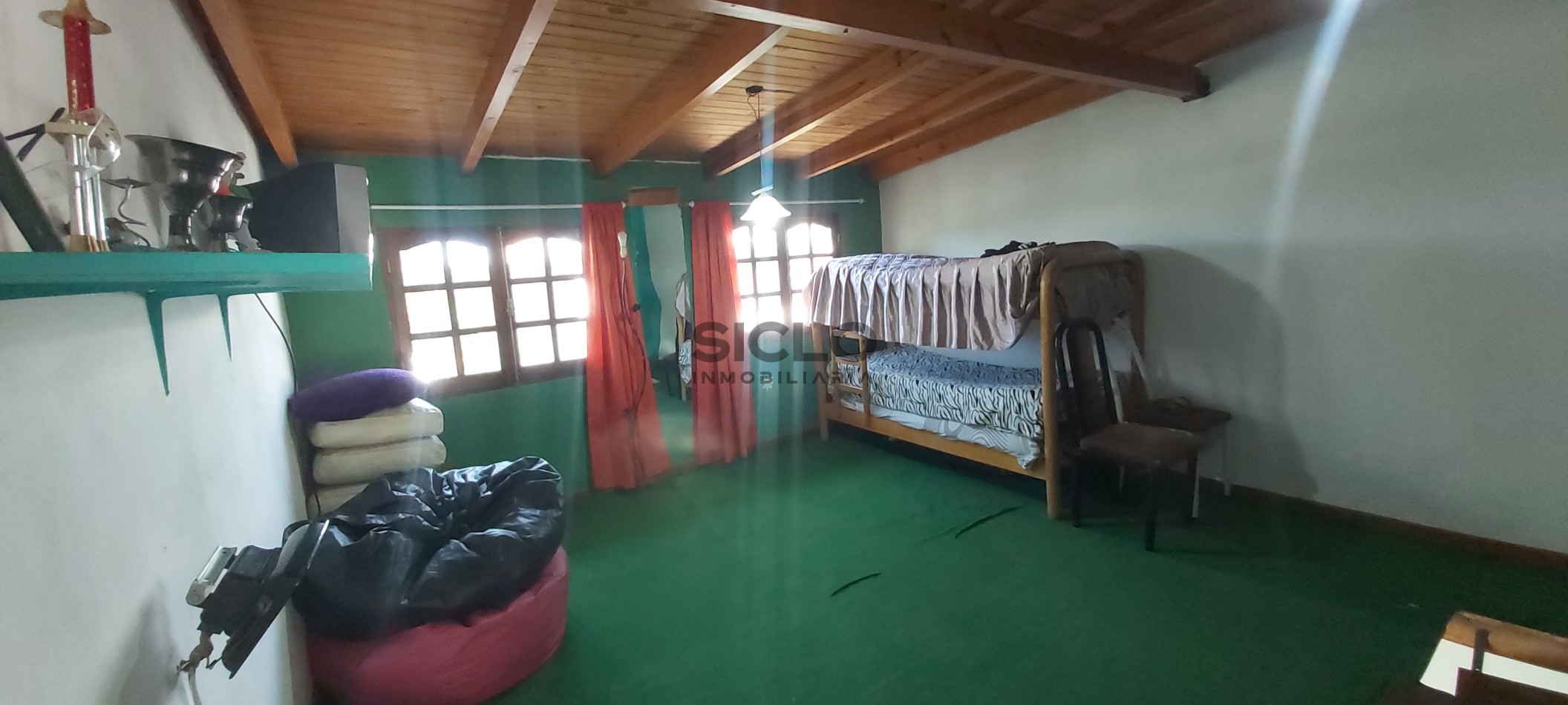 Casa familiar con ampliaciones y departamento en planta alta - Barrio Alberdi, San Rafael