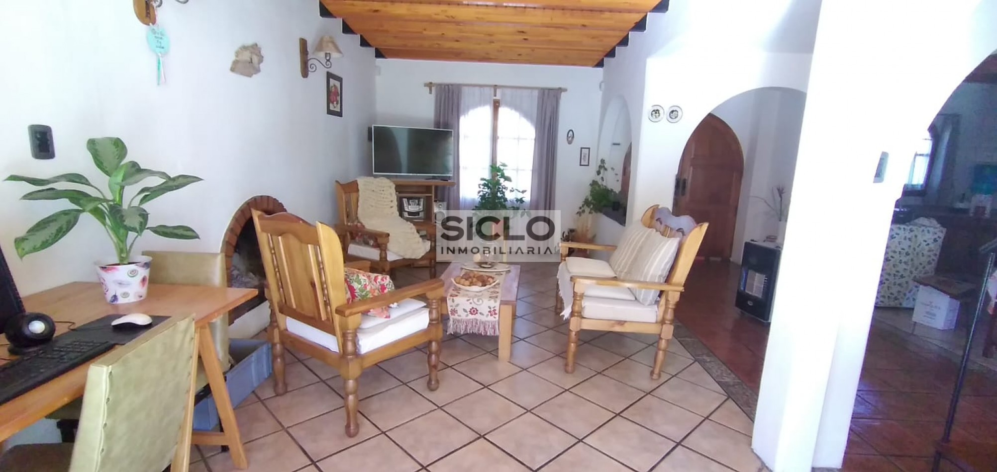 SE VENDA HERMOSA CASA EN EL BARRIO SAN RAFAEL- SAN RAFAEL MENDOZA