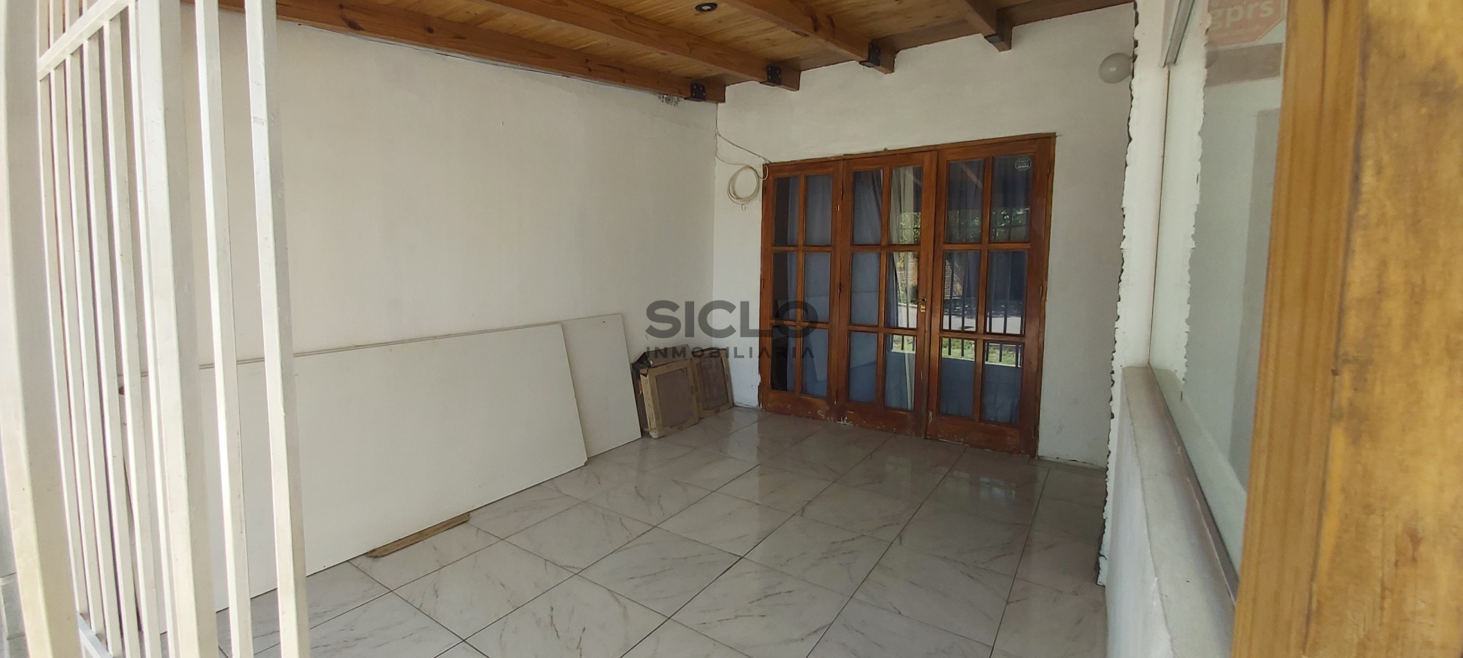 Casa familiar con ampliaciones y departamento en planta alta - Barrio Alberdi, San Rafael