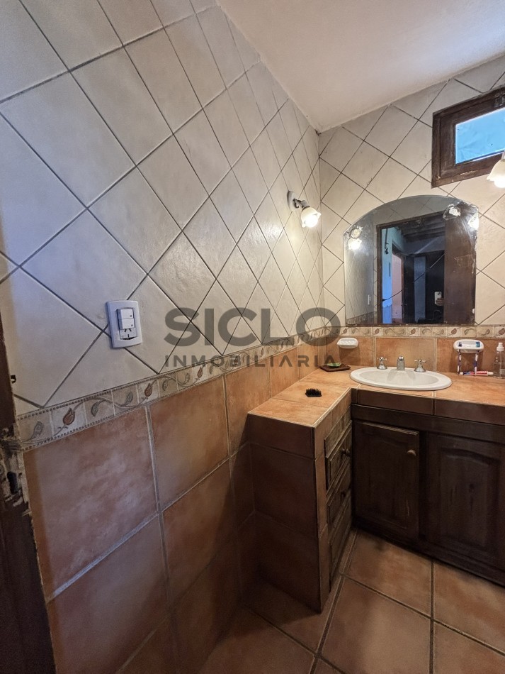 EXCELENTE PROPIEDAD EN RAMA CON DOS CASAS 