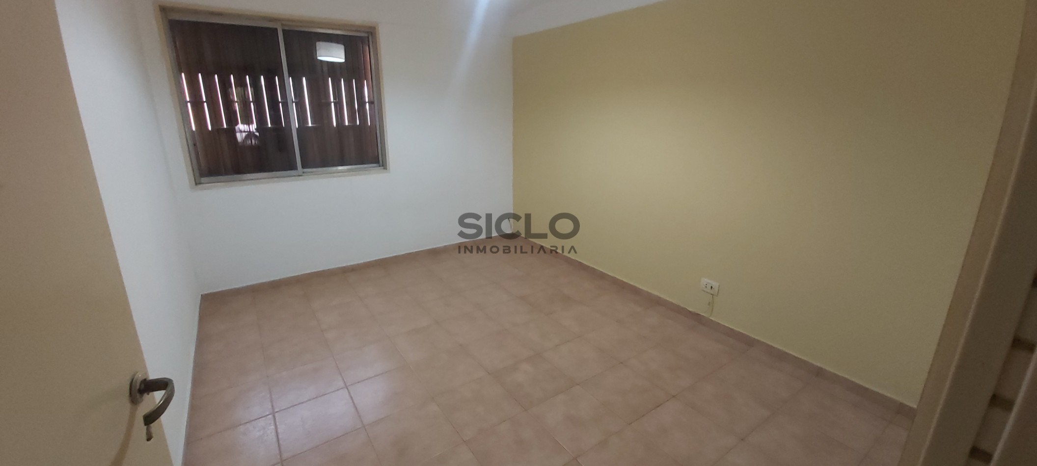 CASA UBICADA EN EL BARRIO UNIMEV  APTA PARA CREDITO HIPOTECARIO