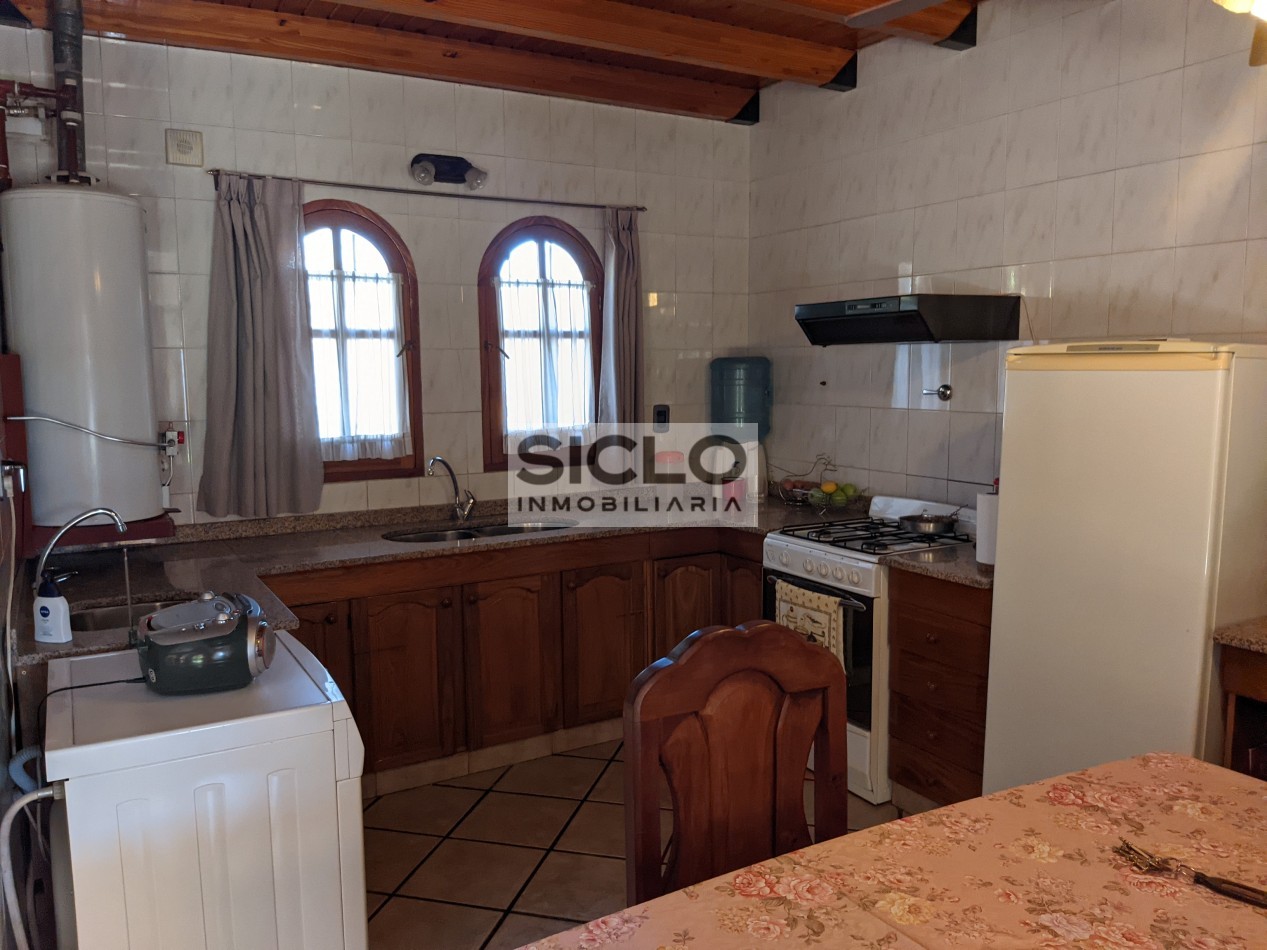 SE VENDA HERMOSA CASA EN EL BARRIO SAN RAFAEL- SAN RAFAEL MENDOZA
