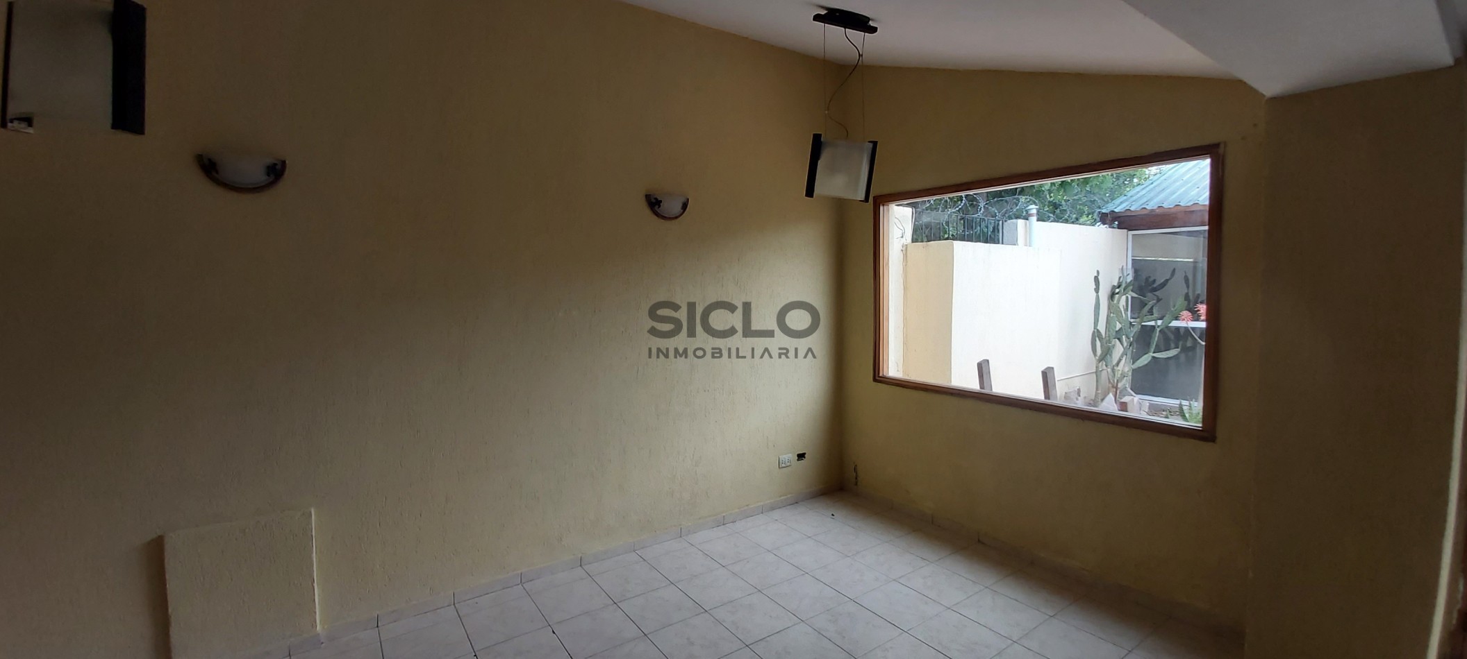 CASA UBICADA EN EL BARRIO UNIMEV  APTA PARA CREDITO HIPOTECARIO