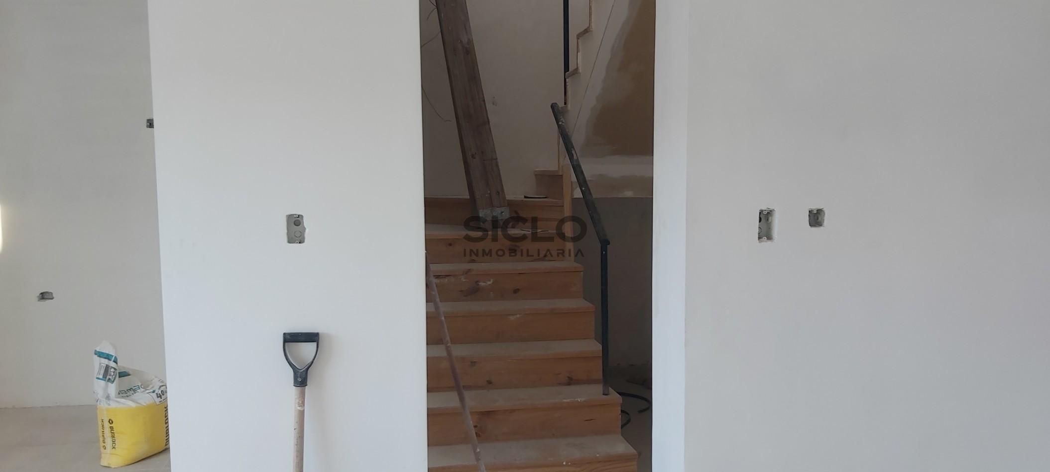 Tu Nuevo Comienzo Empieza Aqui: Estrena Casa en Barrio Alberdi, San Rafael