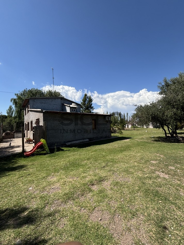 EXCELENTE PROPIEDAD EN RAMA CON DOS CASAS 