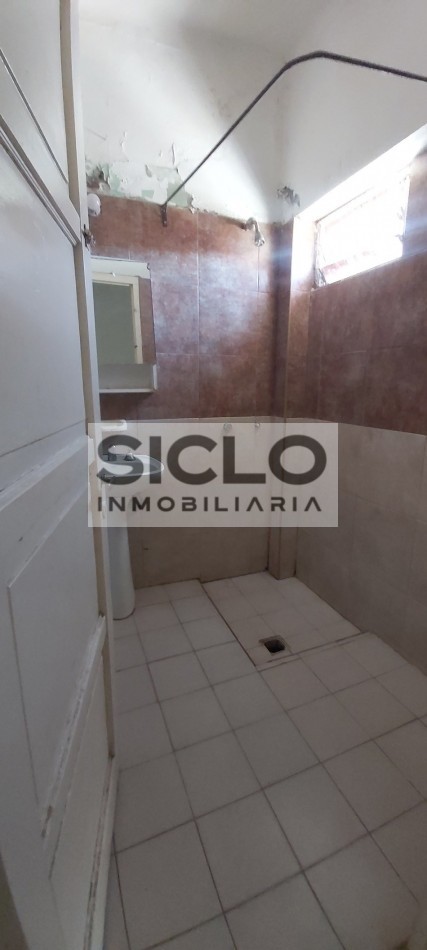 CASA EN VENTA SOBRE AV. ZAPATA SAN RAFEL MENDOZA, APTA PARA CREDITO HIPOTECARIO