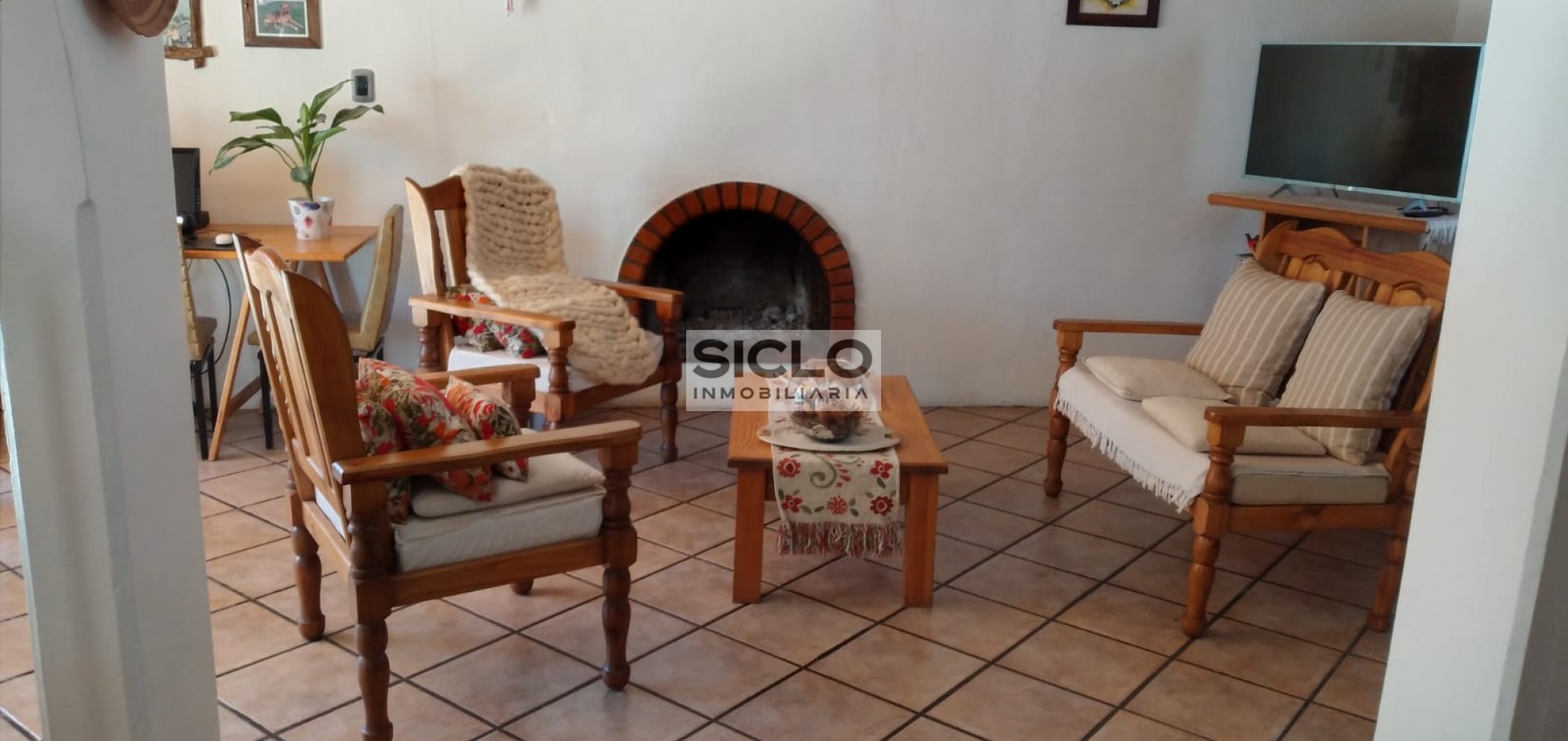 SE VENDA HERMOSA CASA EN EL BARRIO SAN RAFAEL- SAN RAFAEL MENDOZA
