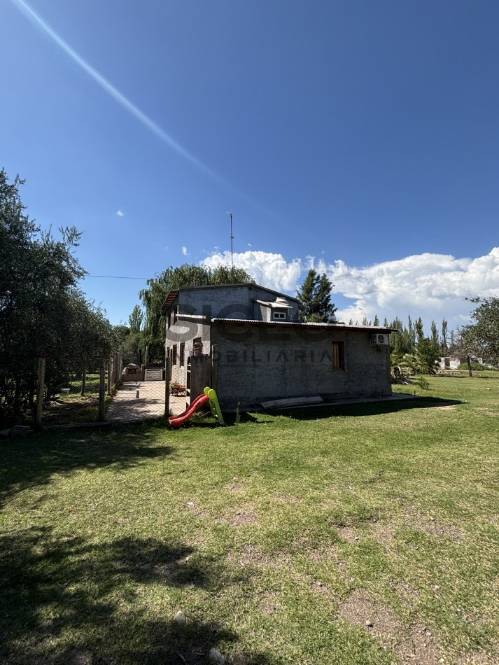 EXCELENTE PROPIEDAD EN RAMA CON DOS CASAS 