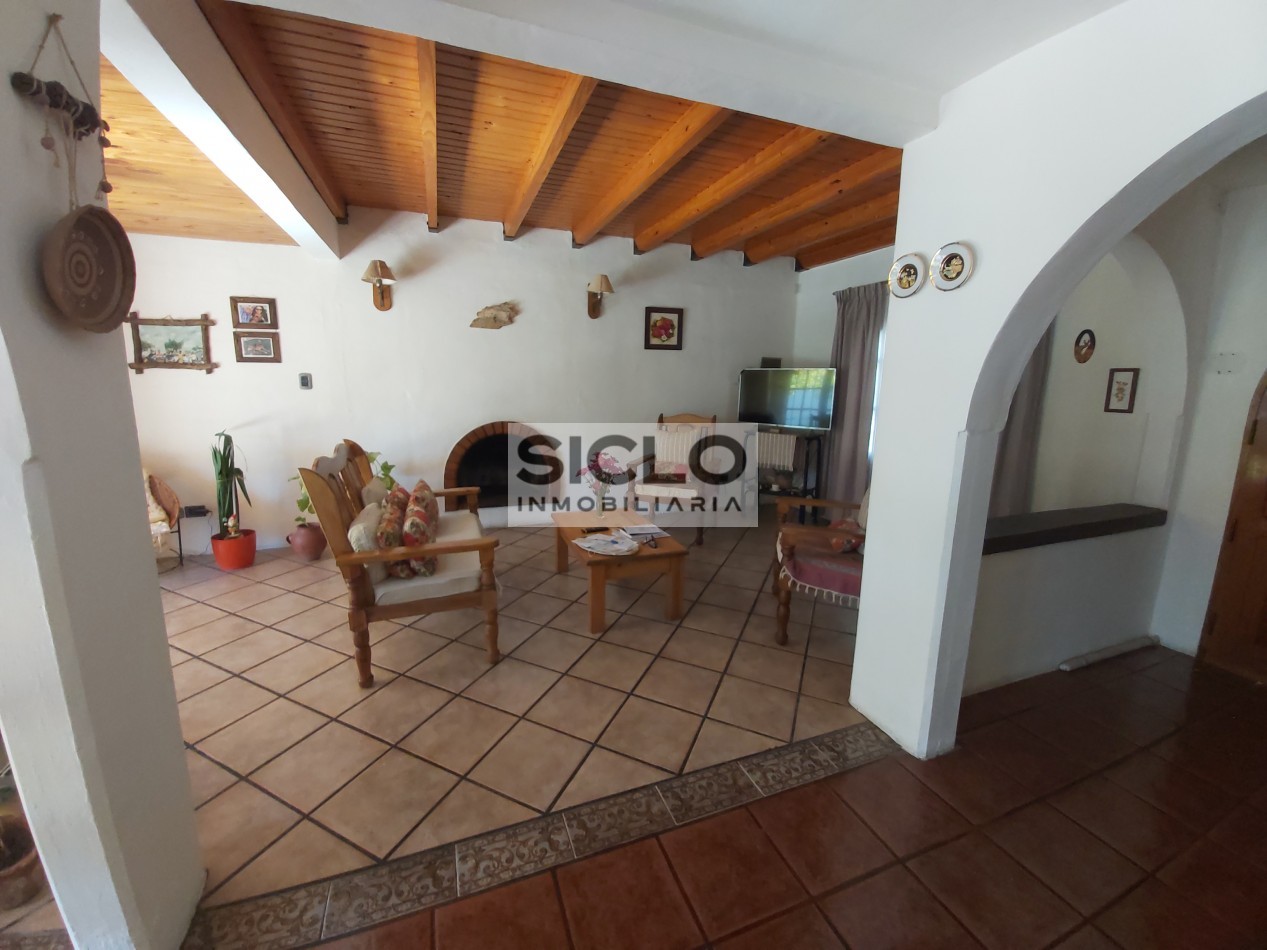 SE VENDA HERMOSA CASA EN EL BARRIO SAN RAFAEL- SAN RAFAEL MENDOZA