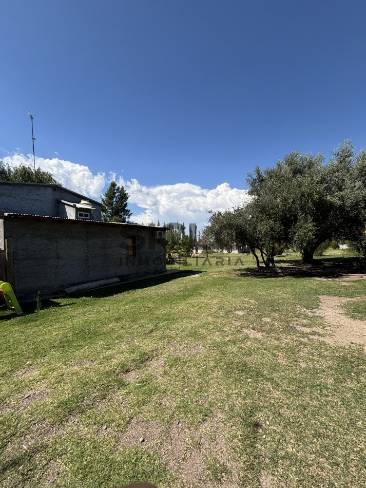 EXCELENTE PROPIEDAD EN RAMA CON DOS CASAS 