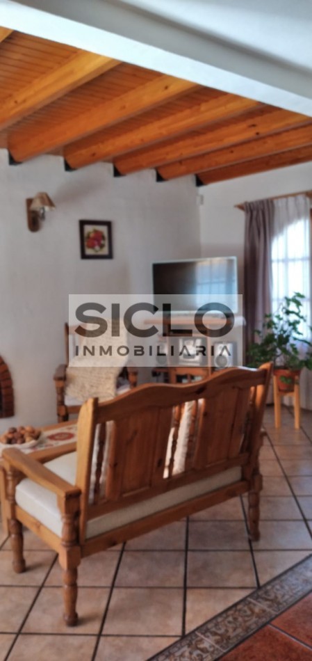 SE VENDA HERMOSA CASA EN EL BARRIO SAN RAFAEL- SAN RAFAEL MENDOZA