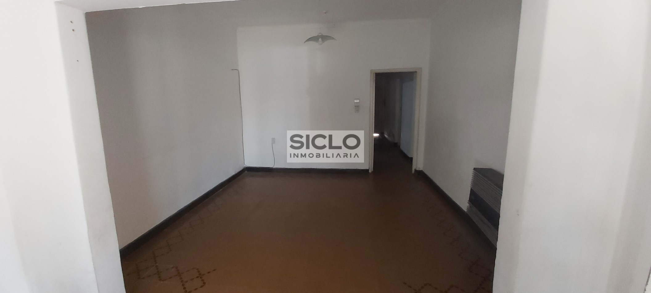 CASA EN VENTA SOBRE AV. ZAPATA SAN RAFEL MENDOZA, APTA PARA CREDITO HIPOTECARIO