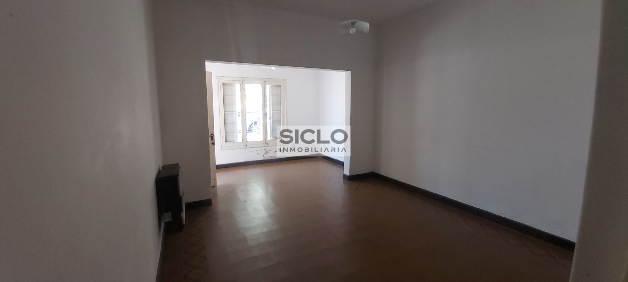 CASA EN VENTA SOBRE AV. ZAPATA SAN RAFEL MENDOZA, APTA PARA CREDITO HIPOTECARIO
