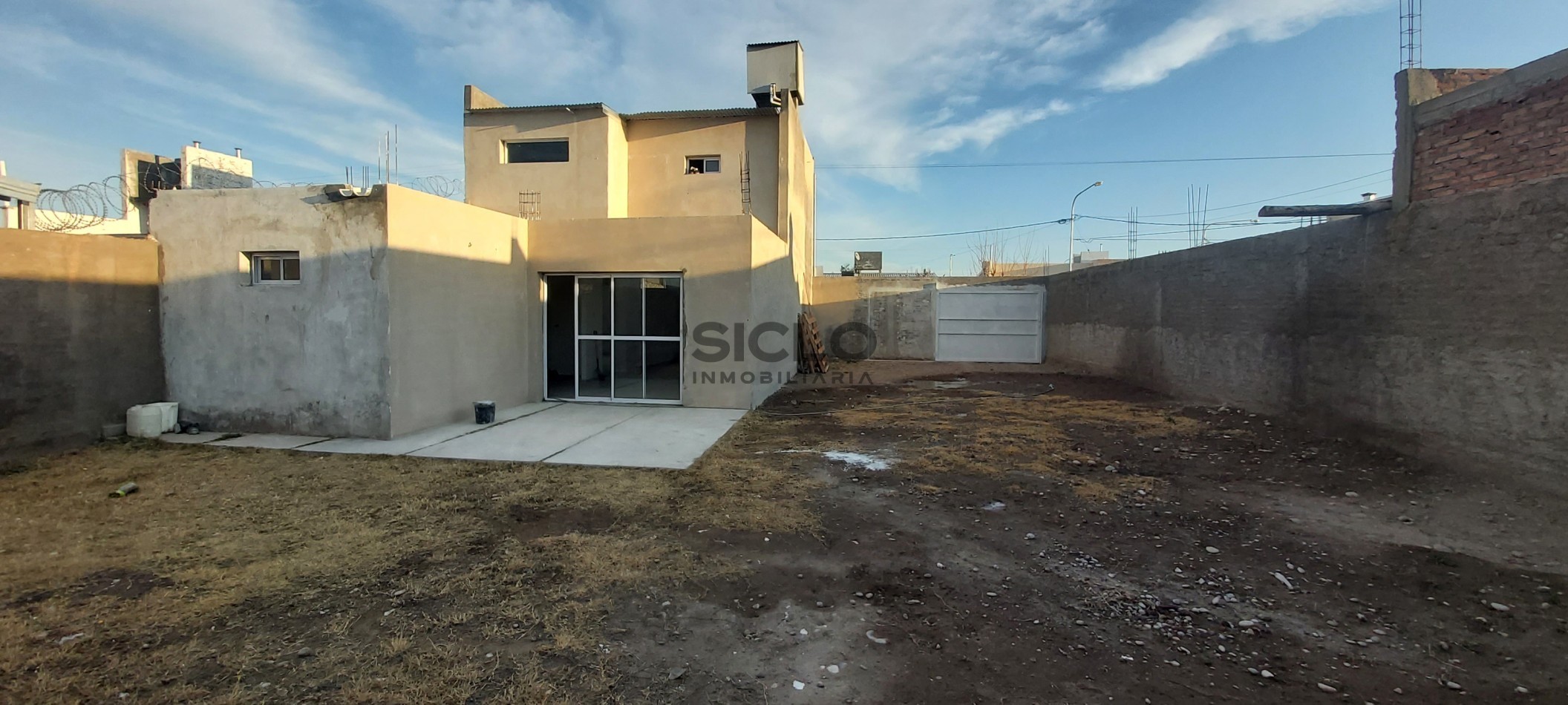 Tu Nuevo Comienzo Empieza Aqui: Estrena Casa en Barrio Alberdi, San Rafael