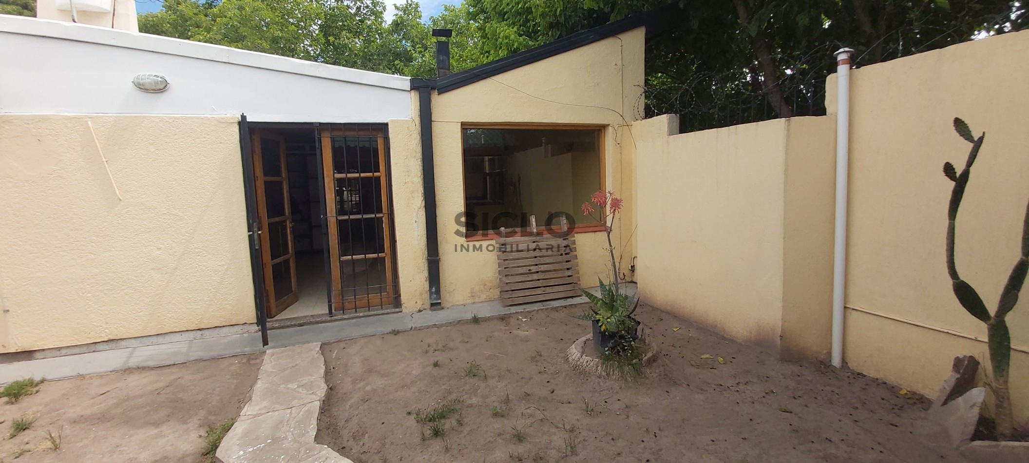 CASA UBICADA EN EL BARRIO UNIMEV  APTA PARA CREDITO HIPOTECARIO