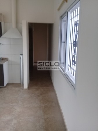 SE VENDE VIVIENDA UNIFAMILIAR 